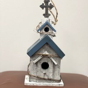 Wooden Birdhouse